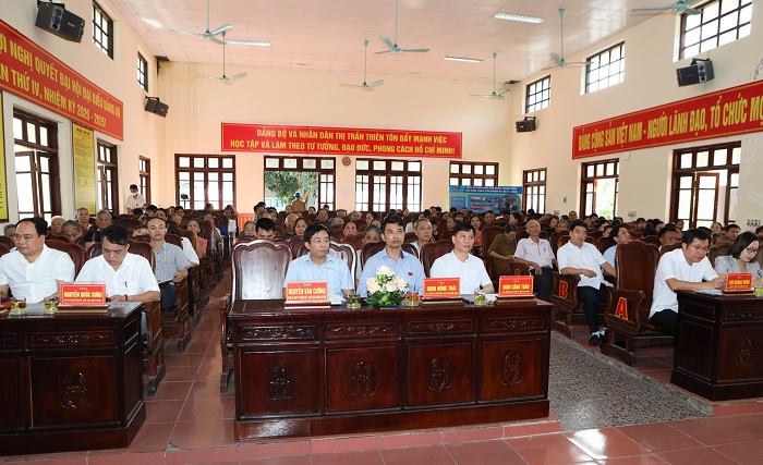 Đại biểu HĐND tỉnh, Đại biểu HĐND huyện nhiệm kỳ 2021-2026 tiếp xúc với cử tri thị trấn Thiên Tôn