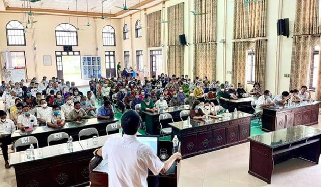    Phổ biến pháp luật về đất đai, bảo vệ môi trường tại xã Ninh Vân