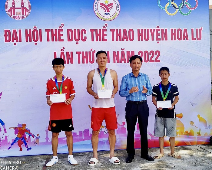 Giải Điền kinh trong sân tại Đại hội TDTT huyện Hoa Lư lần thứ VII